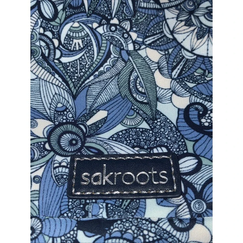 Sakroots Wynnie Blue Aqua Floral Crossbody Bag Purse Small Artist Circle Pockets
